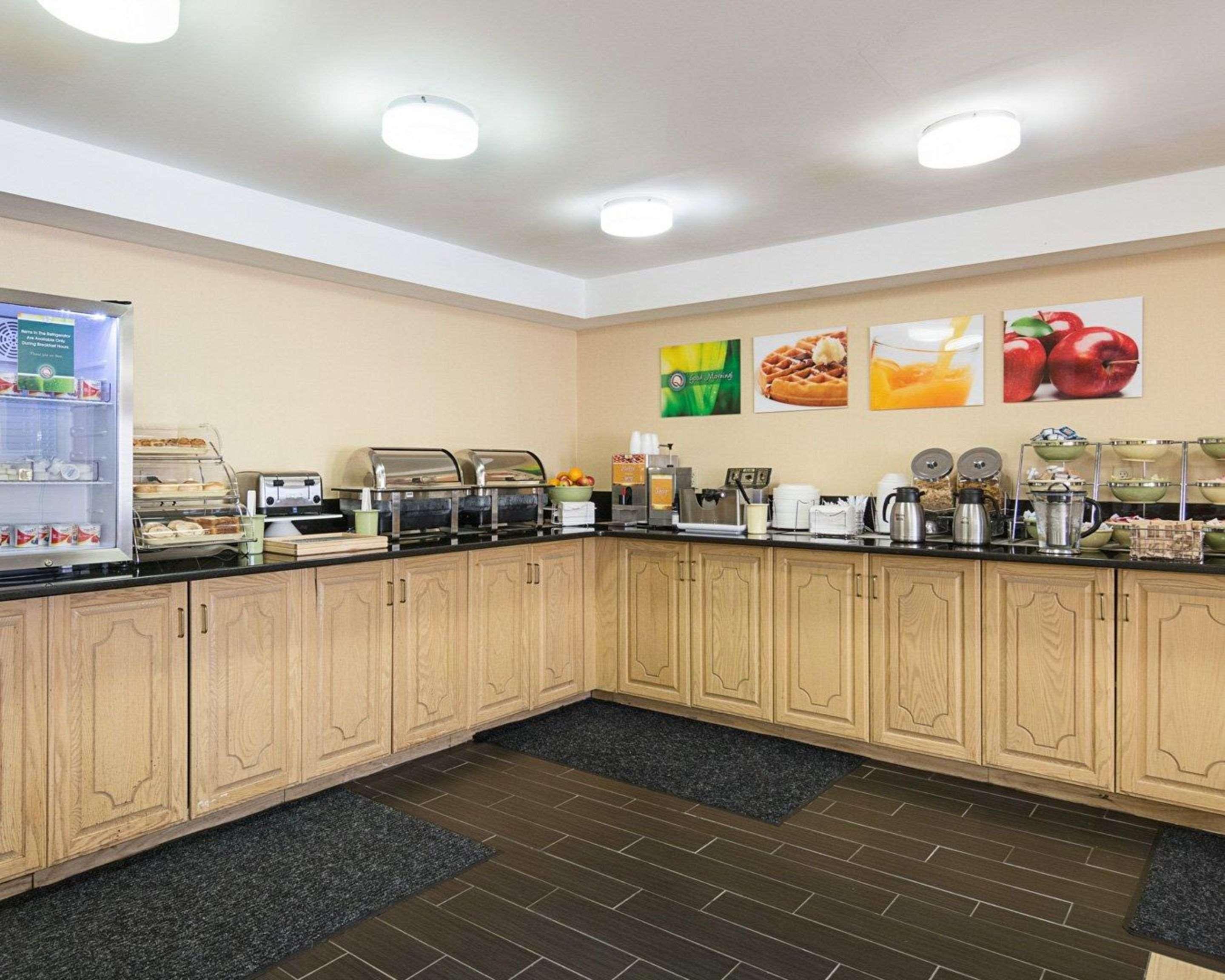 Quality Inn Richmond Airport Sandston Exterior foto